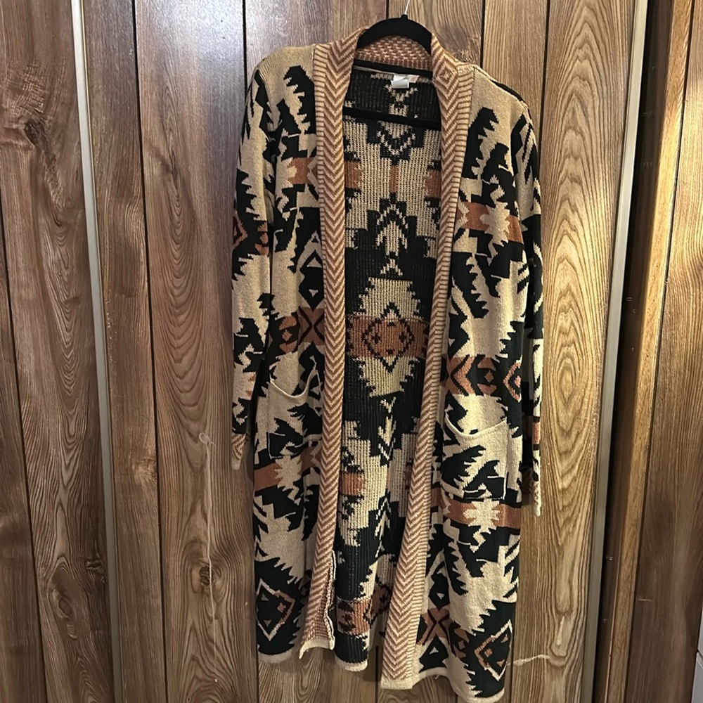 NWOT Long Aztec Print Cardigan